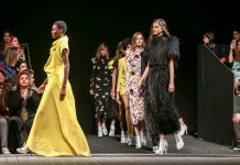 Desfile Alexander Protic retrata a vida de uma tribo Indiana nómada