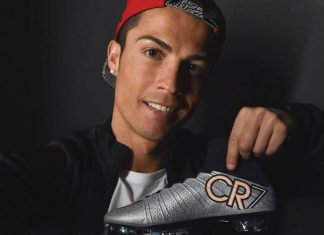 Cristiano Ronaldo estreia novas botas de futebol