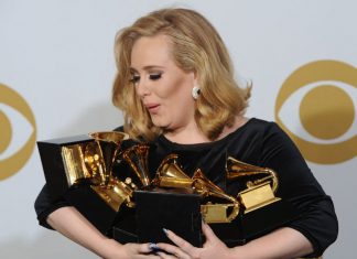 Adele e Foo Fighters foram os vencedores dos Grammy